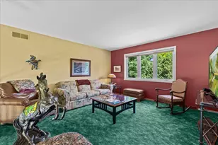 8370 W Hillsdale Dr, Franklin, WI 53132 - Photo 14
