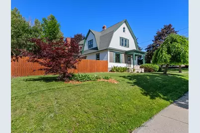 1128 N 11th St, Manitowoc, WI 54220 - Photo 4