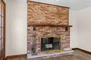 1128 N 11th St, Manitowoc, WI 54220 - Photo 22