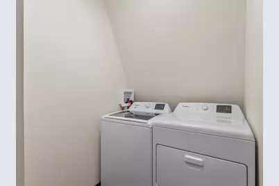 1128 N 11th St, Manitowoc, WI 54220 - Photo 36