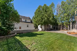 1128 N 11th St, Manitowoc, WI 54220 - Photo 58