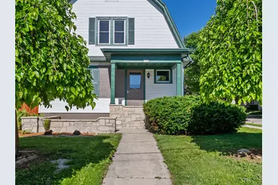 1128 N 11th St, Manitowoc, WI 54220 - Photo 2