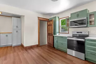 1128 N 11th St, Manitowoc, WI 54220 - Photo 28