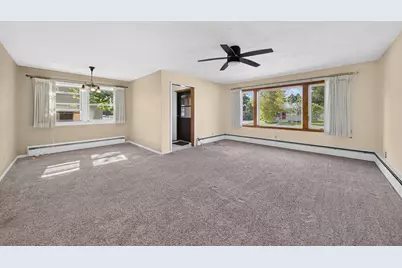 2114  Arizona Ave, Sheboygan, WI 53081 - Photo 6