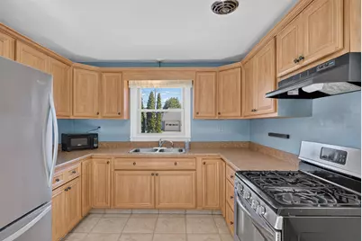 2114  Arizona Ave, Sheboygan, WI 53081 - Photo 4