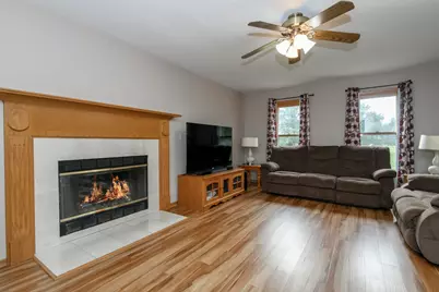 N75W28050  Schmidt Ln, Merton, WI 53029 - Photo 10