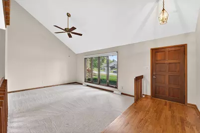 6028  Quaker Hill Rd, Racine, WI 53406 - Photo 4