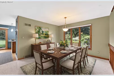 6028  Quaker Hill Rd, Racine, WI 53406 - Photo 10
