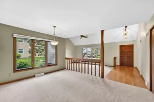 6028 Quaker Hill Rd, Racine, WI 53406 - Photo 8