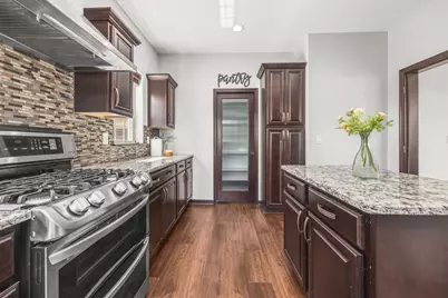 N88W18648  Duke Ct, Menomonee Falls, WI 53051 - Photo 18