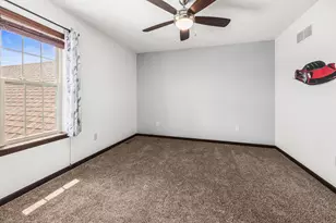 N88W18648 Duke Ct, Menomonee Falls, WI 53051 - Photo 42