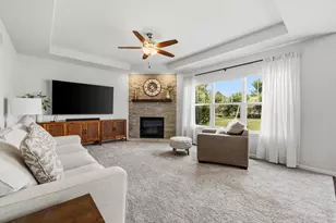 1298 Juniper Ln, Oconomowoc, WI 53066 - Photo 4