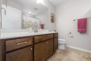 1298 Juniper Ln, Oconomowoc, WI 53066 - Photo 32