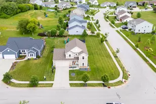 1298 Juniper Ln, Oconomowoc, WI 53066 - Photo 36