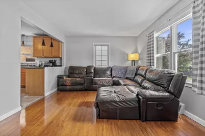 5005 W Forest Home Ave, Milwaukee, WI 53219 - Photo 4