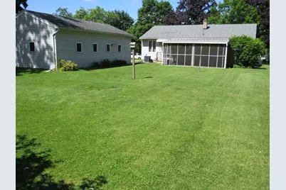 1413  Randolph St, Watertown, WI 53094 - Photo 18