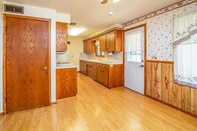 1413  Randolph St, Watertown, WI 53094 - Photo 38