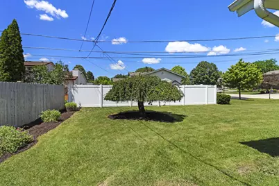 5609  Riviera Dr, Racine, WI 53406 - Photo 24