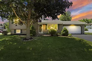 5609 Riviera Dr, Racine, WI 53406 - Photo 28