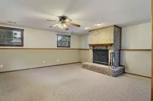 5609 Riviera Dr, Racine, WI 53406 - Photo 16