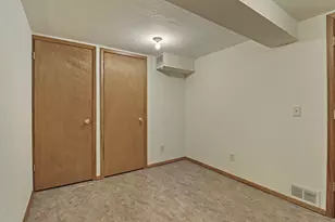5609 Riviera Dr, Racine, WI 53406 - Photo 20