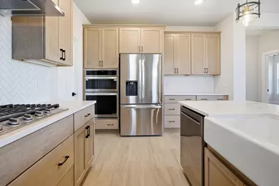 N63W35828  Frederick Dr, Oconomowoc, WI 53066 - Photo 18