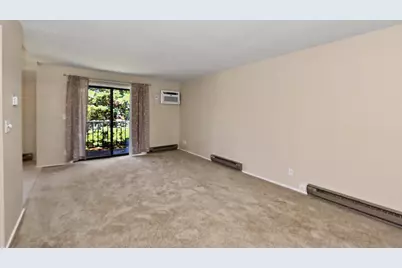 402  Sheffield Rd #3, Waukesha, WI 53186 - Photo 6