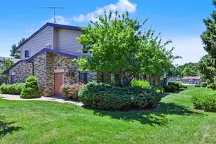 402 Sheffield Rd, Waukesha, WI 53186 - Photo 30