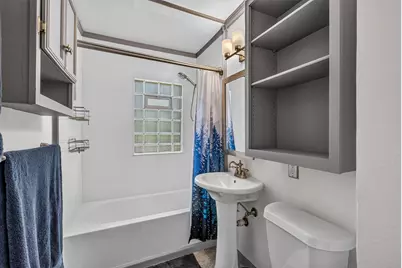 2034 S 83rd St, West Allis, WI 53219 - Photo 6