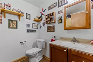 314 S Jefferson St, Racine, WI 53185 - Photo 18