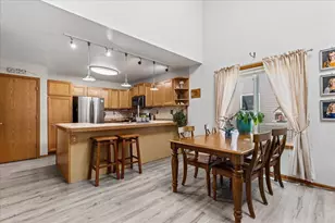 314 S Jefferson St, Racine, WI 53185 - Photo 8