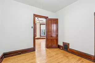 1660 N Marshall St, Milwaukee, WI 53202 - Photo 22