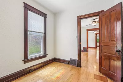 1660 N Marshall St #1, Milwaukee, WI 53202 - Photo 34