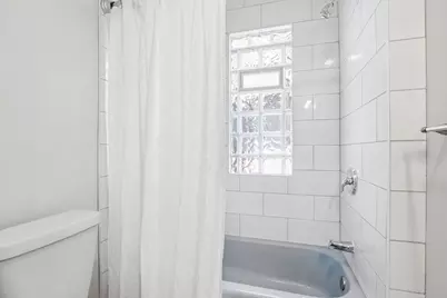 1660 N Marshall St #1, Milwaukee, WI 53202 - Photo 30