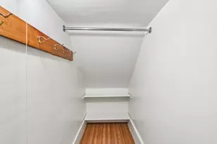 1660 N Marshall St, Milwaukee, WI 53202 - Photo 24