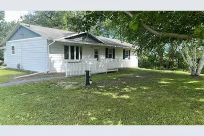 637  200th Ave, Paris, WI 53182 - Photo 1