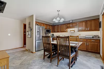 4006 S 18th St, Sheboygan, WI 53081 - Photo 2