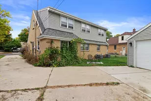 2728 N Carlton Pl, Milwaukee, WI 53210 - Photo 28