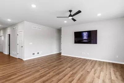 N161W21868  Daisy Dr, Jackson, WI 53037 - Photo 16