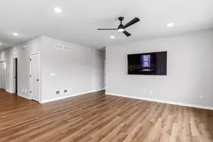 N161W21868 Daisy Dr, Jackson, WI 53037 - Photo 16
