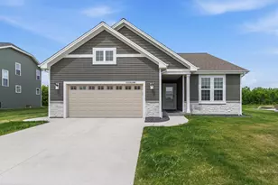 N161W21868 Daisy Dr, Jackson, WI 53037 - Photo 1