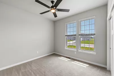 N161W21868  Daisy Dr, Jackson, WI 53037 - Photo 18
