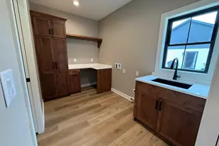 W208N16278 Renee Way, Jackson, WI 53037 - Photo 20