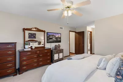 12785 W Bobwood Rd, New Berlin, WI 53151 - Photo 18