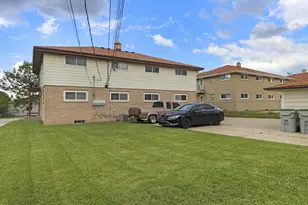 6823 W Wedgewood Dr, Milwaukee, WI 53220 - Photo 4