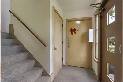 6823 W Wedgewood Dr, Milwaukee, WI 53220 - Photo 6