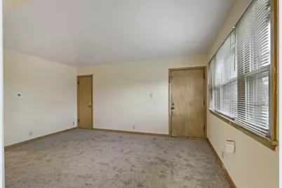 6823 W Wedgewood Dr, Milwaukee, WI 53220 - Photo 8