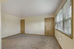 6823 W Wedgewood Dr, Milwaukee, WI 53220 - Photo 8