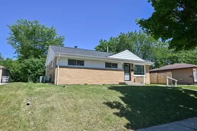 6476 N 84th St, Milwaukee, WI 53224 - Photo 2