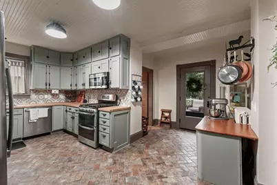 520 W Wisconsin Ave, Oconomowoc, WI 53066 - Photo 18